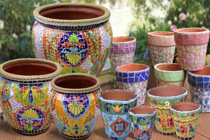 Mosaic Flower Pots Are An Easy Craft