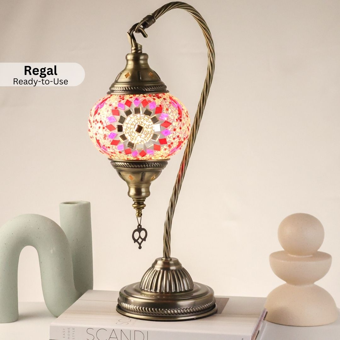 Small Swan Lamp - Regal