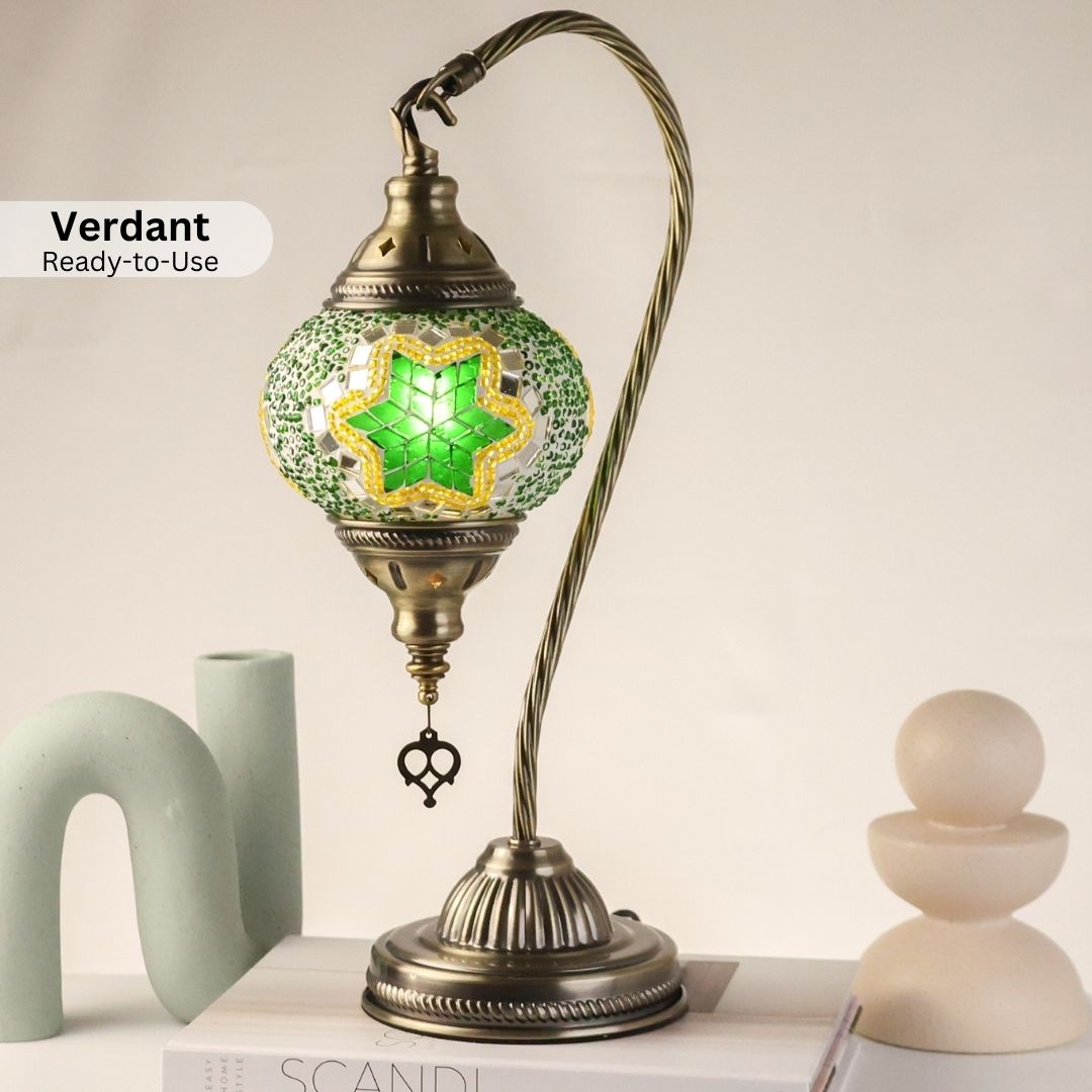 Small Swan Lamp - Verdant