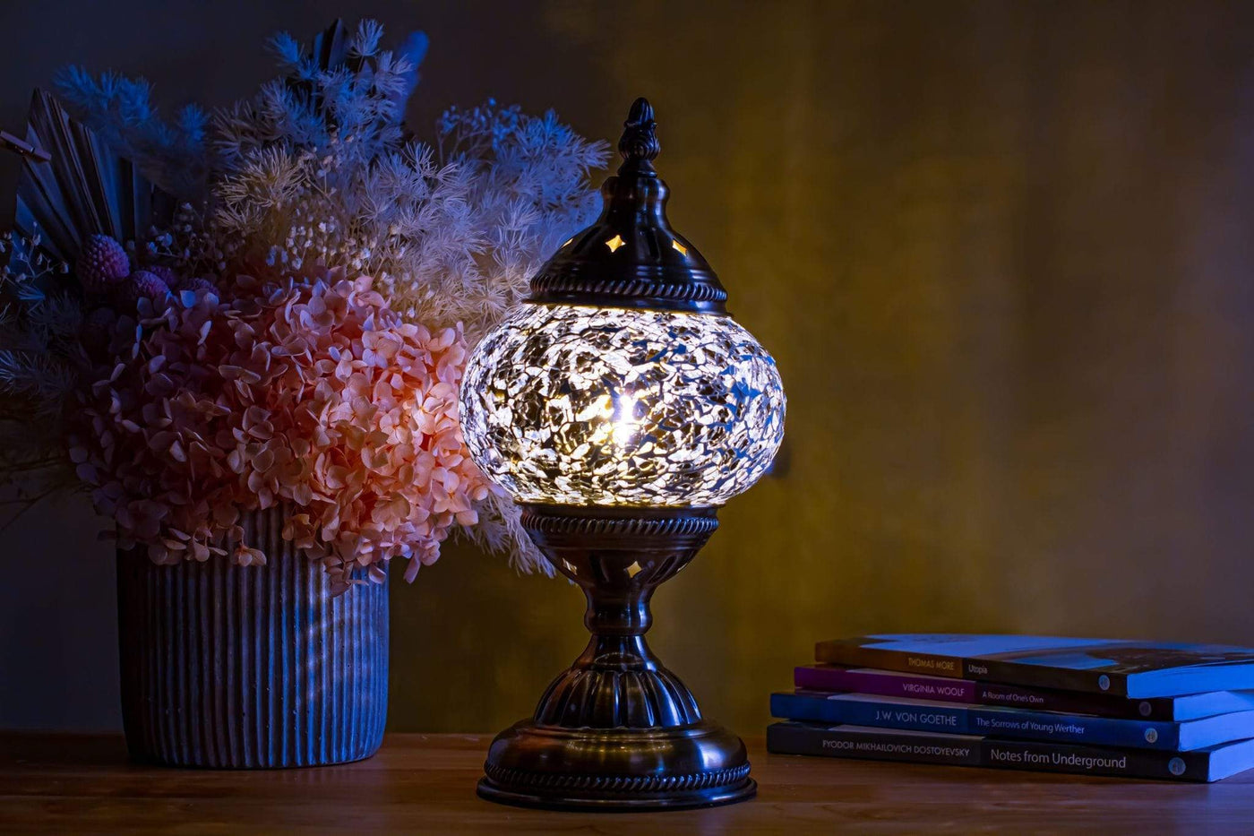 Art Masterclass Latte Table Lamp